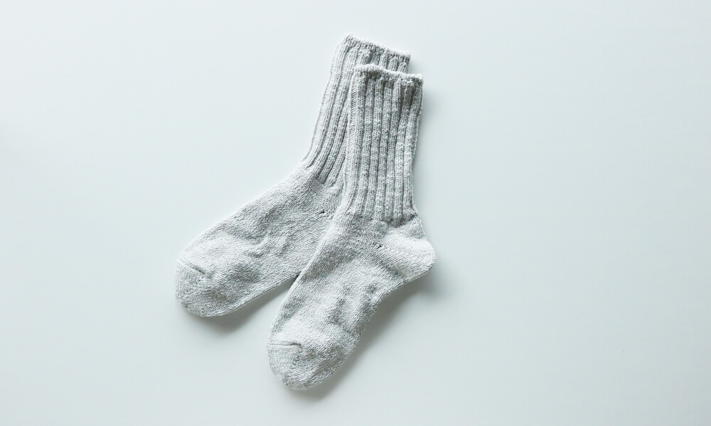 LUCKY SOCKS(ラッキーソックス) SILK MIX RIB SOCKS(シルクミックスリブソックス) / ライトグレー